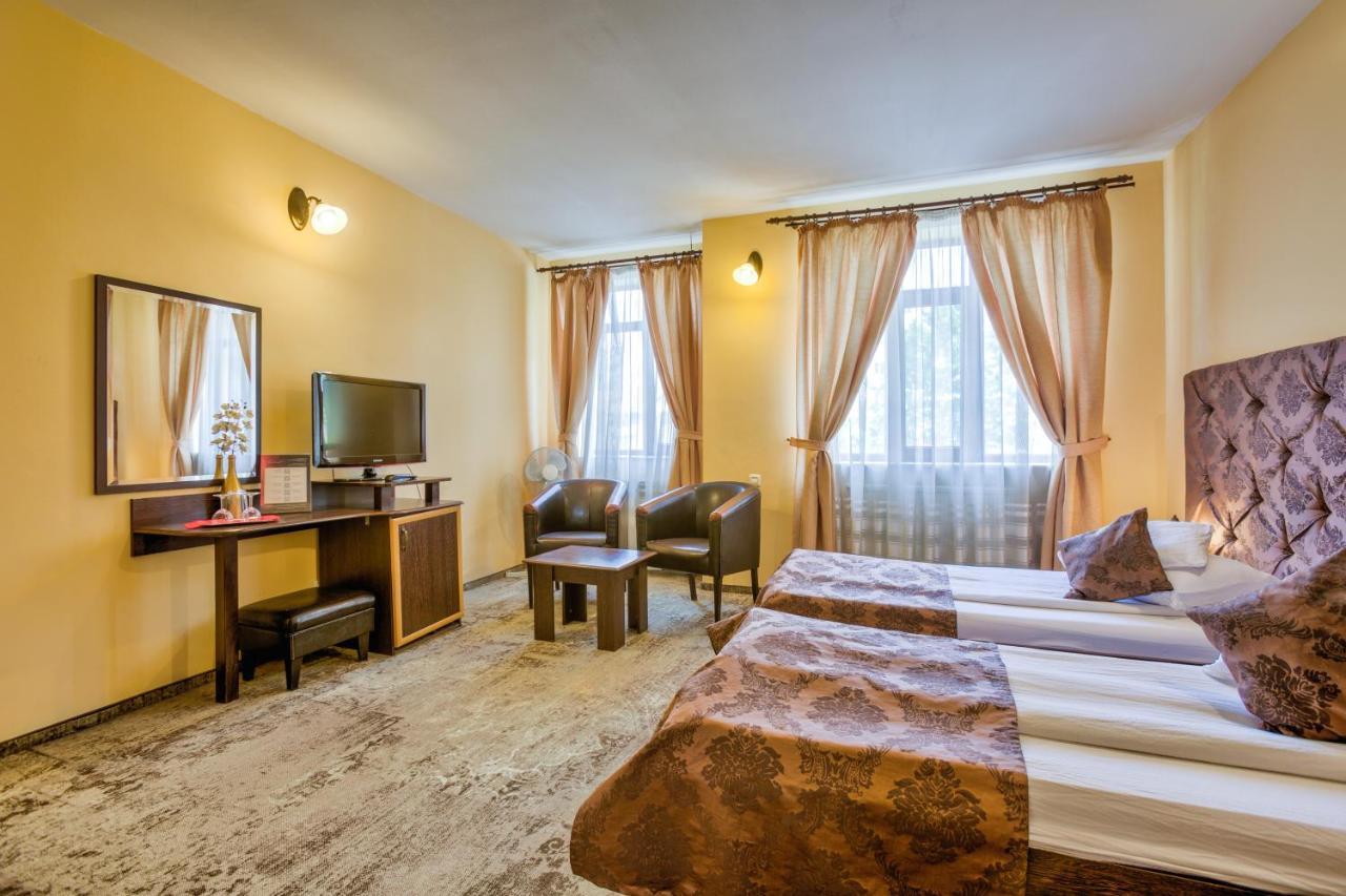 Pensiunea Ambient Brasov Bagian luar foto
