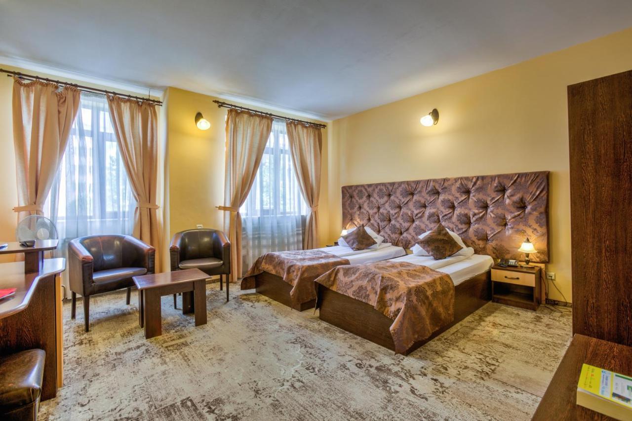 Pensiunea Ambient Brasov Bagian luar foto