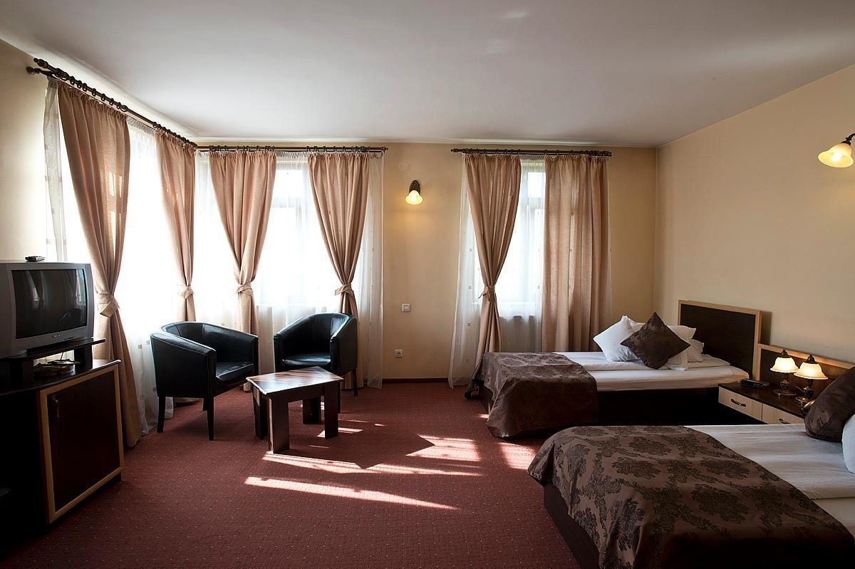 Pensiunea Ambient Brasov Bagian luar foto